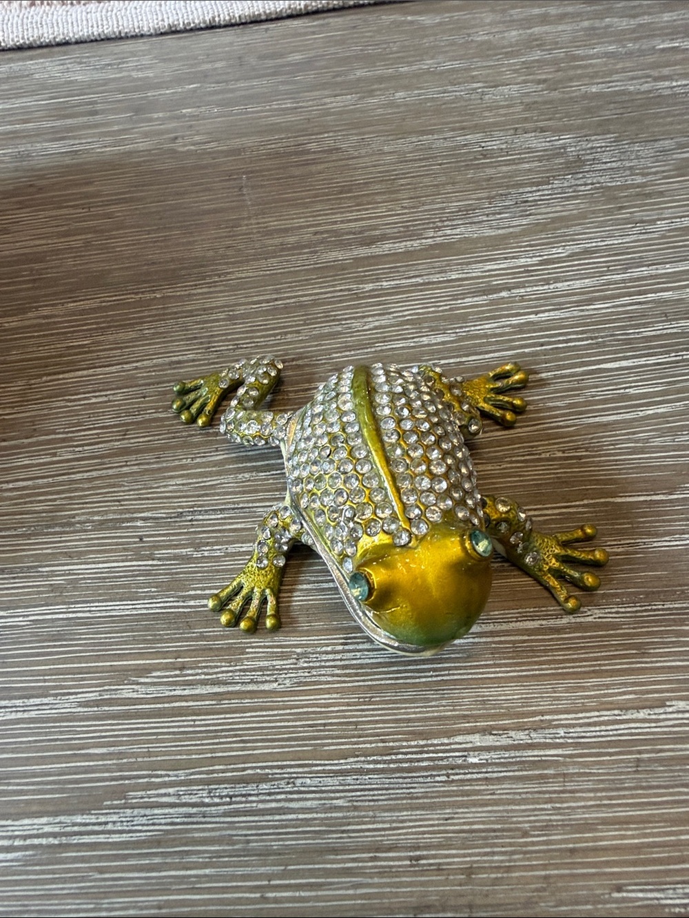 Decorative Green Crystal Frog Figurine/ Pill Box - Pets Reptile Accent